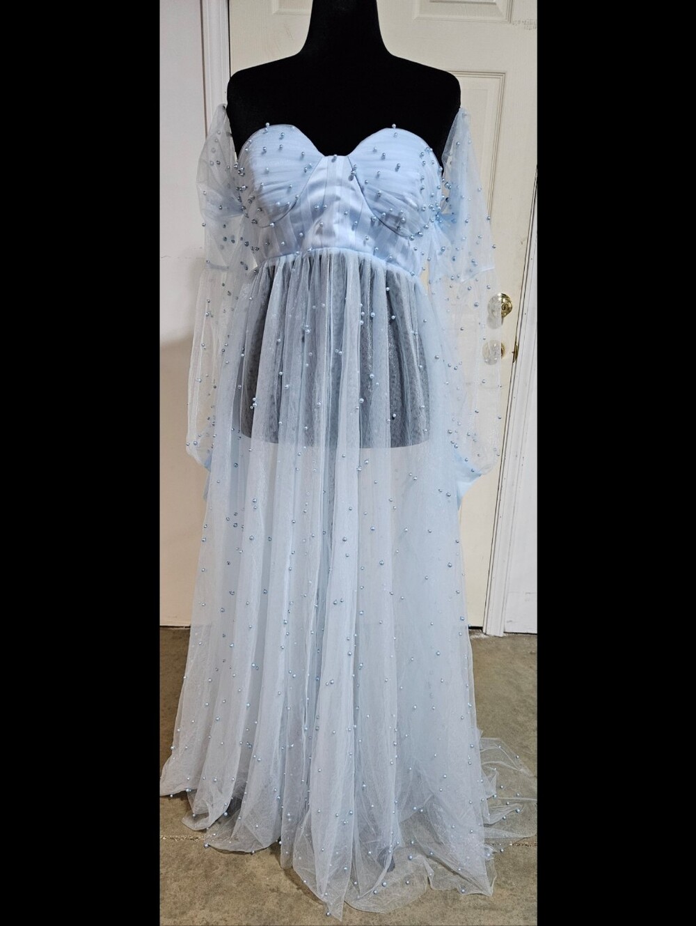 Light Blue Pearl-Embellished Tulle Pregnancy Photoshoot Boudoir Robe